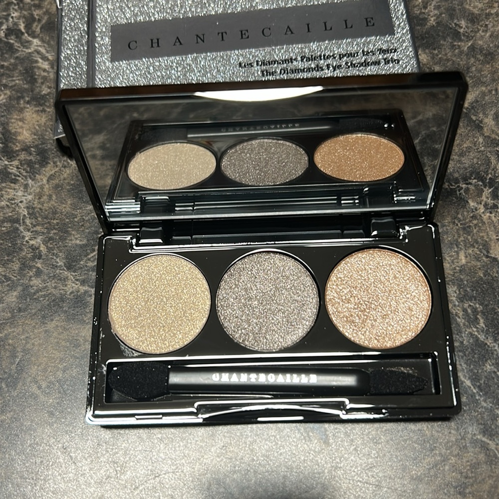Chantecaille - The Diamonds Eye Shadow Trio - Picture 6 of 6